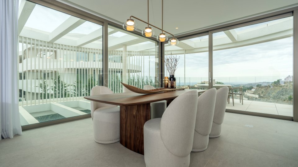 Benahavis, Penthouse unique avec vue panoramique sur la mer