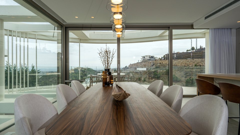 Benahavis, Penthouse unique avec vue panoramique sur la mer