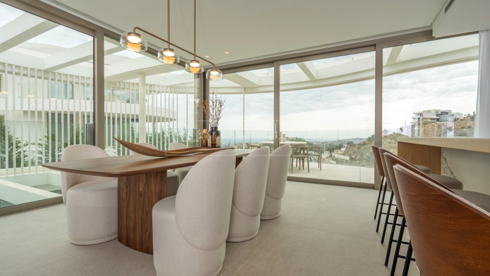 Benahavis, Penthouse unique avec vue panoramique sur la mer