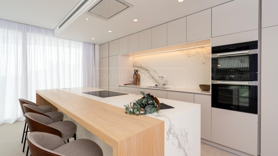 Benahavis, Penthouse unique avec vue panoramique sur la mer