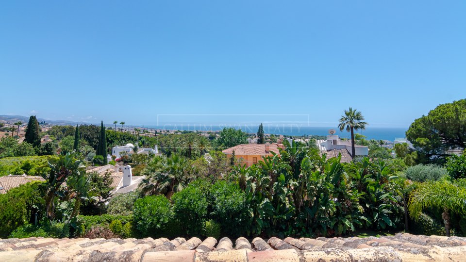 Marbella Golden Mile, Preciosa villa familiar con encanto andaluz en Balcones de Sierra Blanca