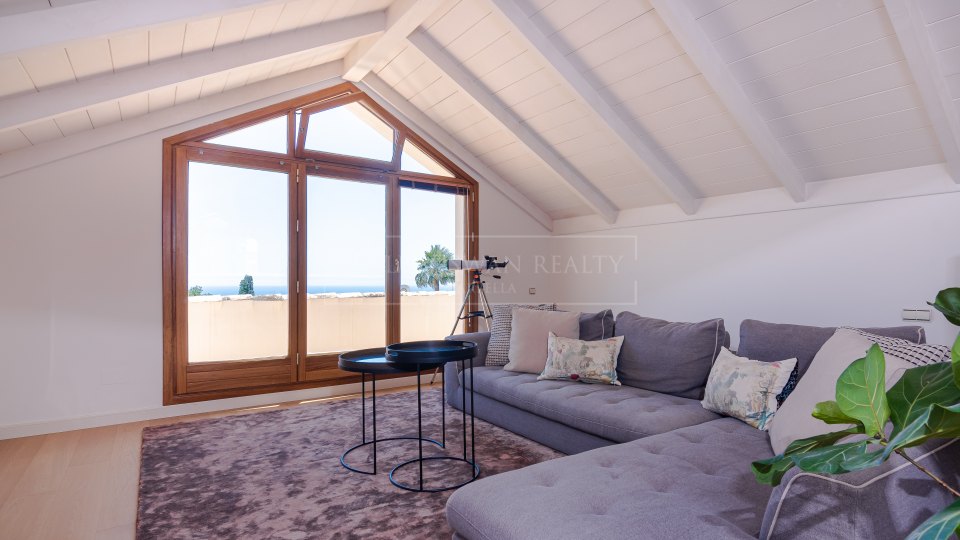 Marbella Golden Mile, Preciosa villa familiar con encanto andaluz en Balcones de Sierra Blanca