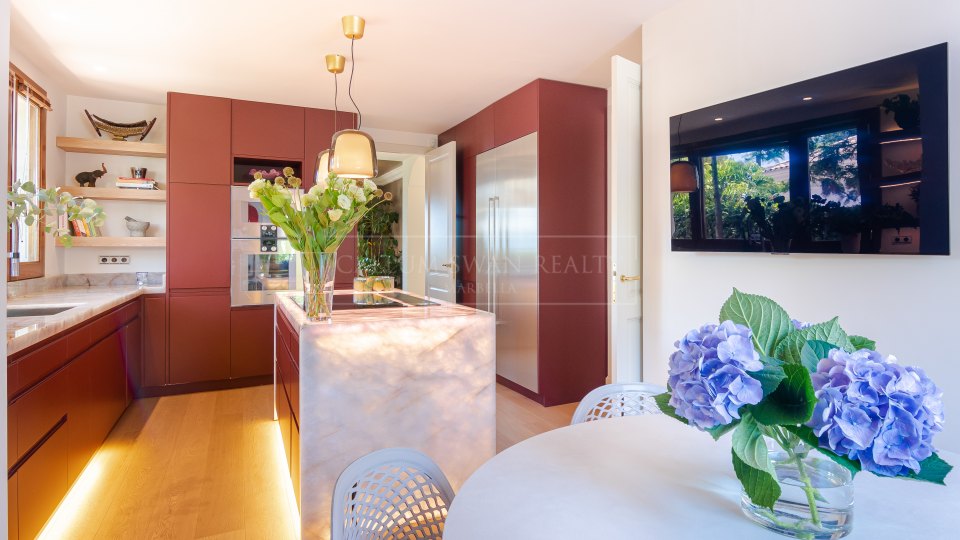 Marbella Golden Mile, Preciosa villa familiar con encanto andaluz en Balcones de Sierra Blanca