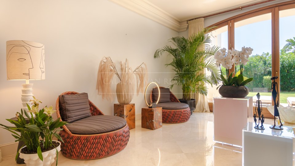 Marbella Golden Mile, Preciosa villa familiar con encanto andaluz en Balcones de Sierra Blanca