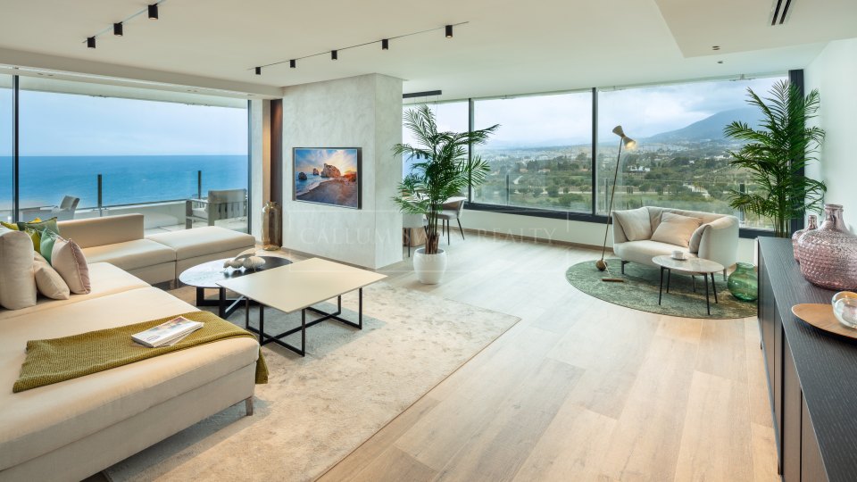 Marbella Este, Apartamento de lujo con espectaculares vistas al mar en la zona este de Marbella