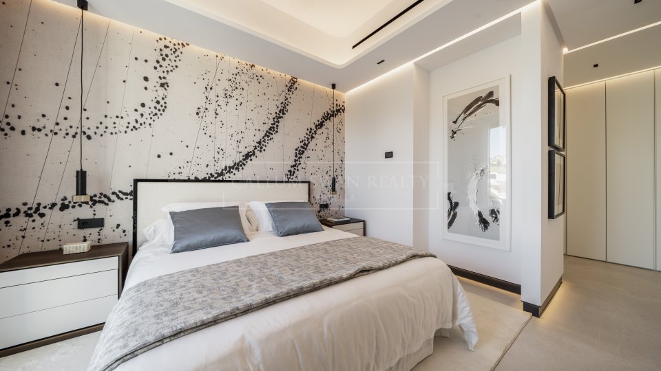 Marbella East, Frontline Beach Duplex with Private Pool in Las Chapas