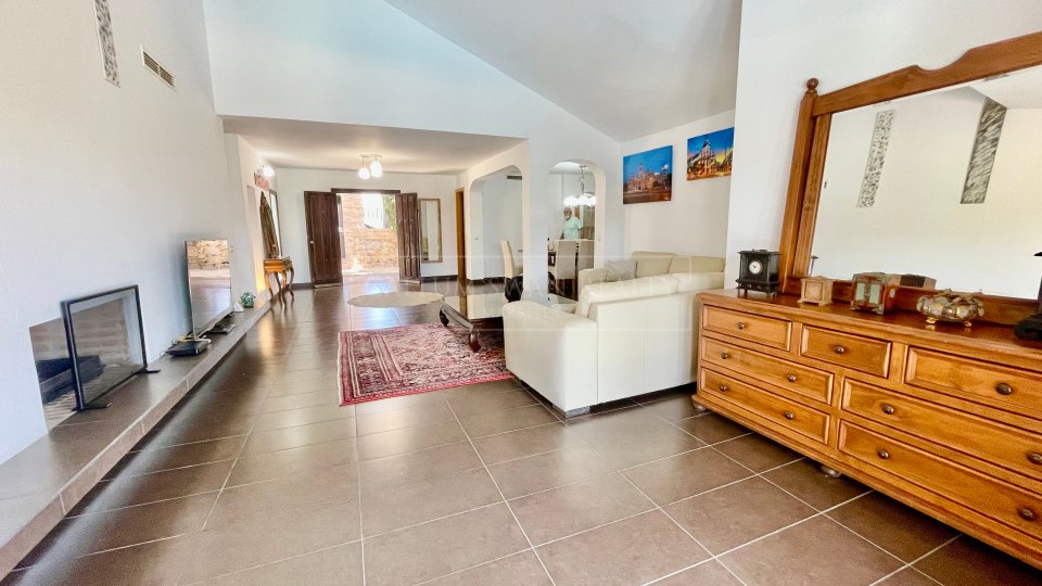 Marbella Golden Mile, Bonita villa privada en la Milla de Oro