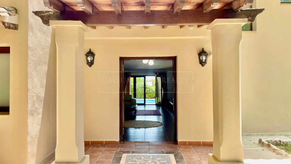 Marbella Golden Mile, Bonita villa privada en la Milla de Oro