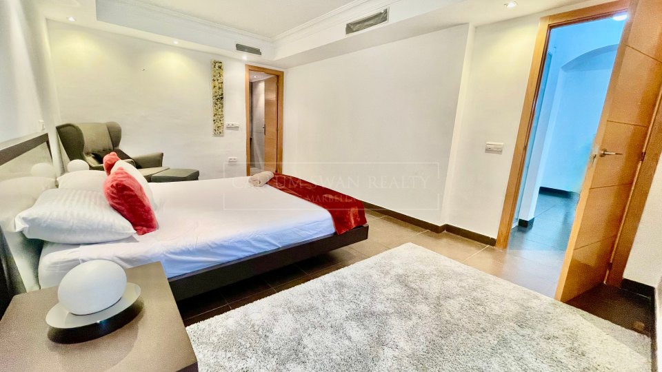 Marbella Golden Mile, Bonita villa privada en la Milla de Oro