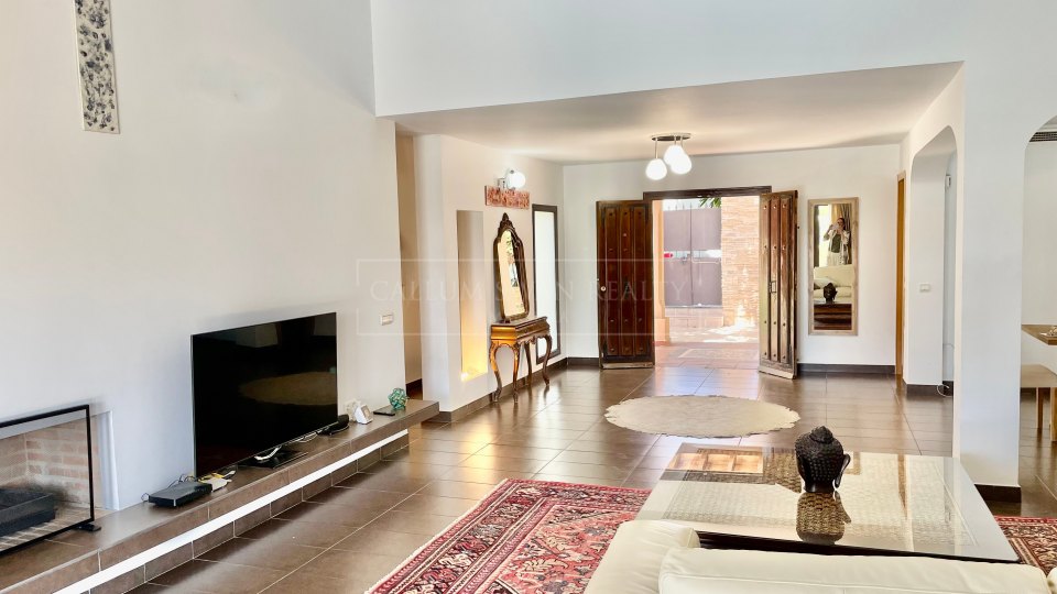 Marbella Golden Mile, Bonita villa privada en la Milla de Oro