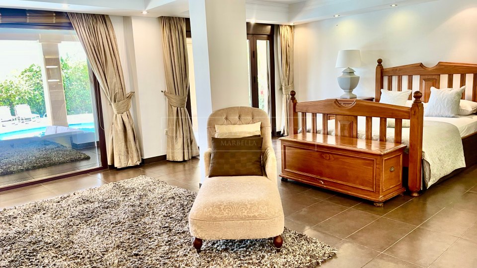 Marbella Golden Mile, Bonita villa privada en la Milla de Oro