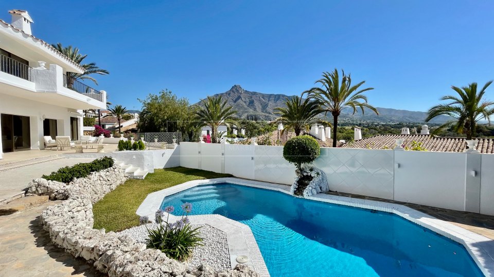 Villa à louer à Ancon Sierra - Marbella Golden Mile Villa