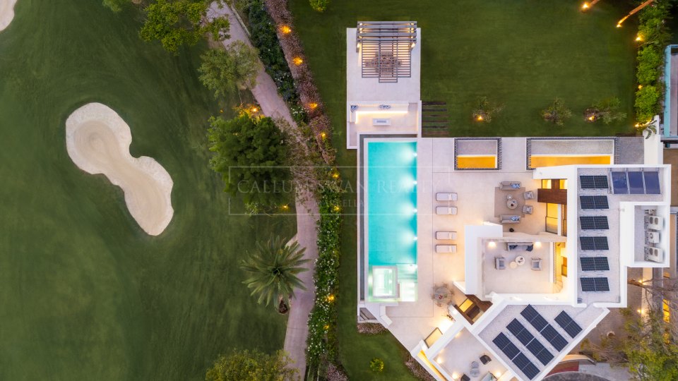 Nueva Andalucia, Villa de golf à Las Brisas avec vue sur le golf et les montagnes