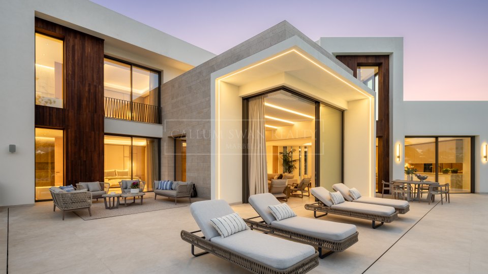 Nueva Andalucia, Villa de golf à Las Brisas avec vue sur le golf et les montagnes