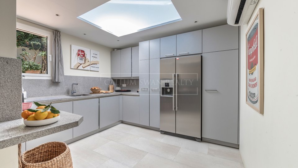 Marbella Golden Mile, Preciosa villa familiar con impresionantes vistas al mar en Cascada de Camoján