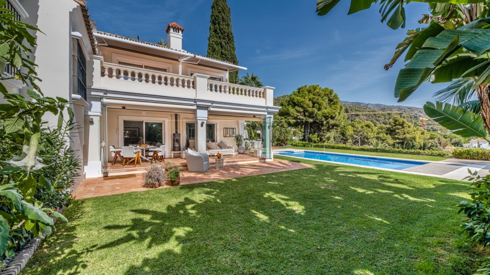 Marbella Golden Mile, Preciosa villa familiar con impresionantes vistas al mar en Cascada de Camoján