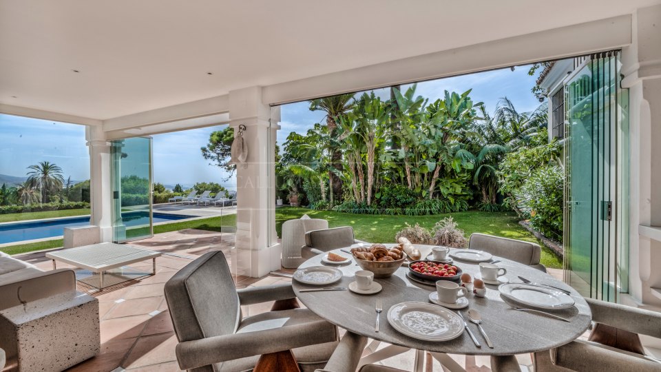 Marbella Golden Mile, Preciosa villa familiar con impresionantes vistas al mar en Cascada de Camoján