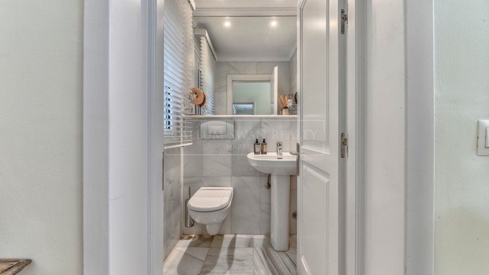 Marbella Golden Mile, Preciosa villa familiar con impresionantes vistas al mar en Cascada de Camoján