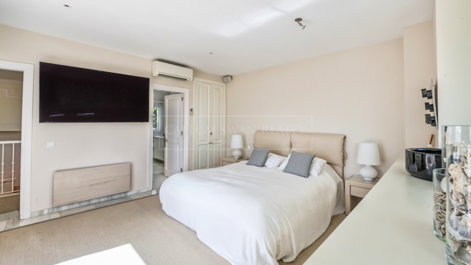 Marbella Golden Mile, Preciosa villa familiar con impresionantes vistas al mar en Cascada de Camoján