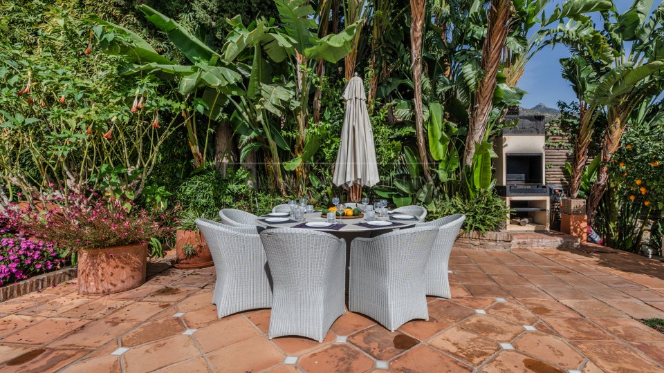 Marbella Golden Mile, Preciosa villa familiar con impresionantes vistas al mar en Cascada de Camoján