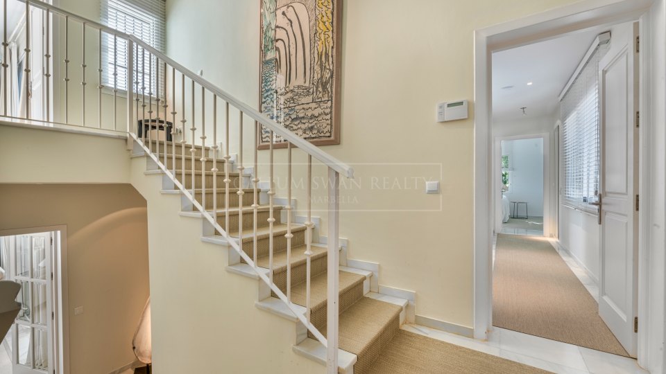 Marbella Golden Mile, Preciosa villa familiar con impresionantes vistas al mar en Cascada de Camoján