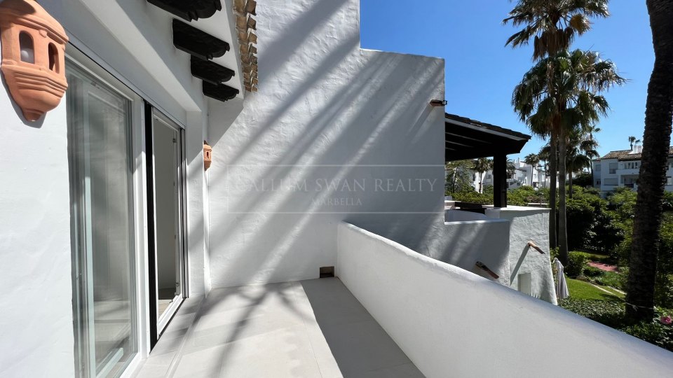 Estepona, Maison mitoyenne en bord de mer à vendre à Costalita