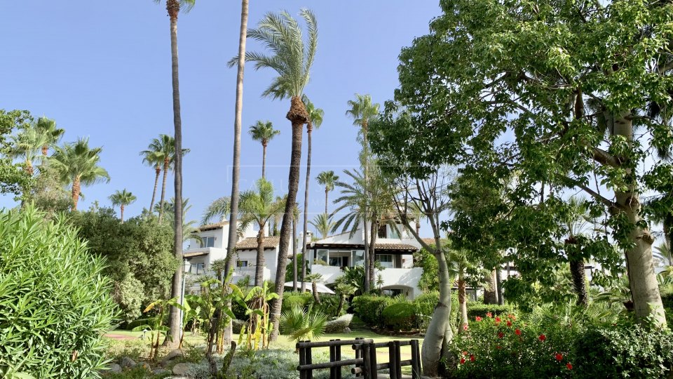 Estepona, Maison mitoyenne en bord de mer à vendre à Costalita