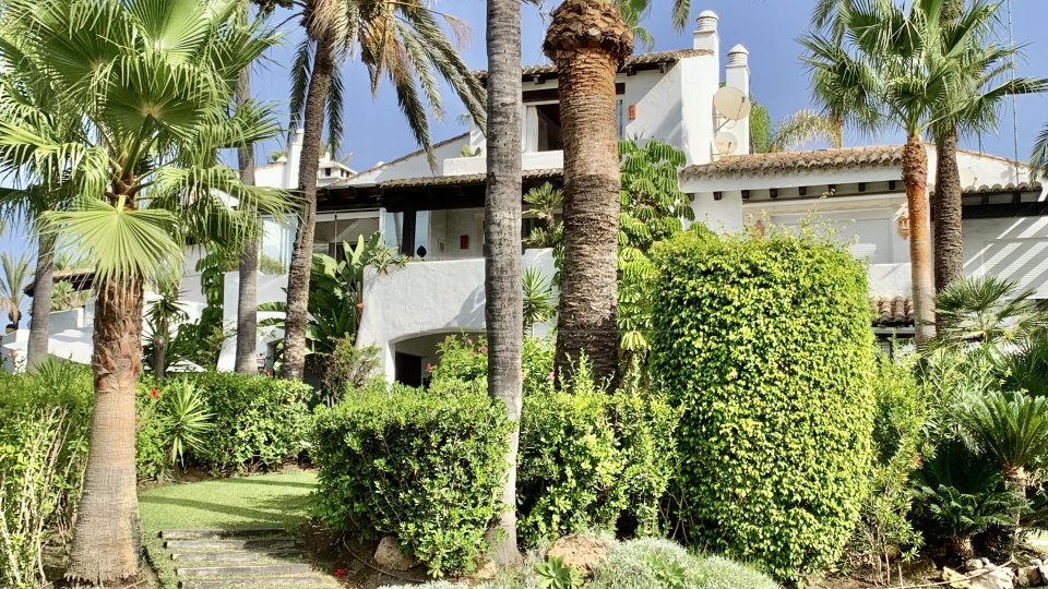 Estepona, Maison mitoyenne en bord de mer à vendre à Costalita