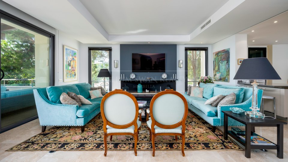 Marbella Golden Mile, Apartamento en la Milla de Oro con vistas al mar