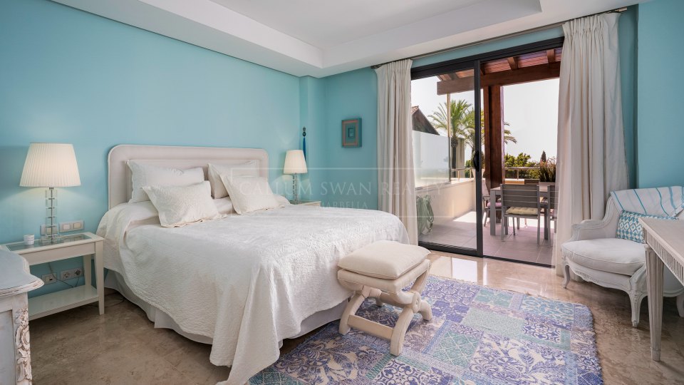 Marbella Golden Mile, Apartamento en la Milla de Oro con vistas al mar