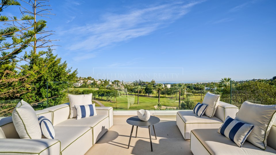 Nueva Andalucia, Contemporary Villa with Golf Views in the Golf Valley, Marbella