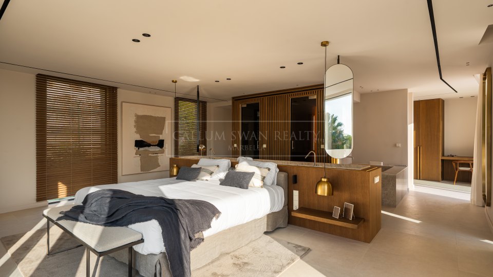 Nueva Andalucia, Villa moderne en construction dans la vallée de golf de Nueva Andalucia