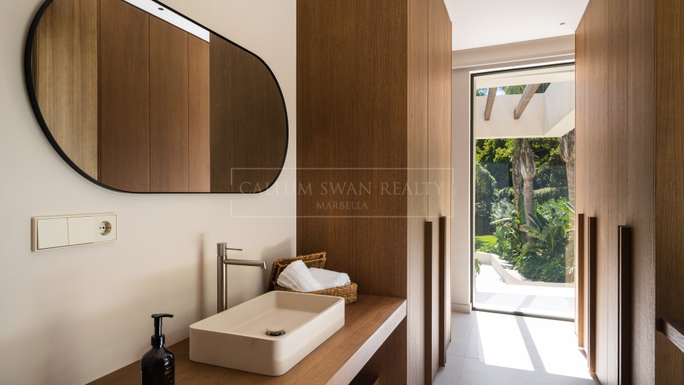 Nueva Andalucia, Villa moderne en construction dans la vallée de golf de Nueva Andalucia