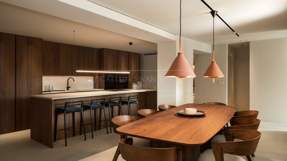 Nueva Andalucia, Villa moderne en construction dans la vallée de golf de Nueva Andalucia