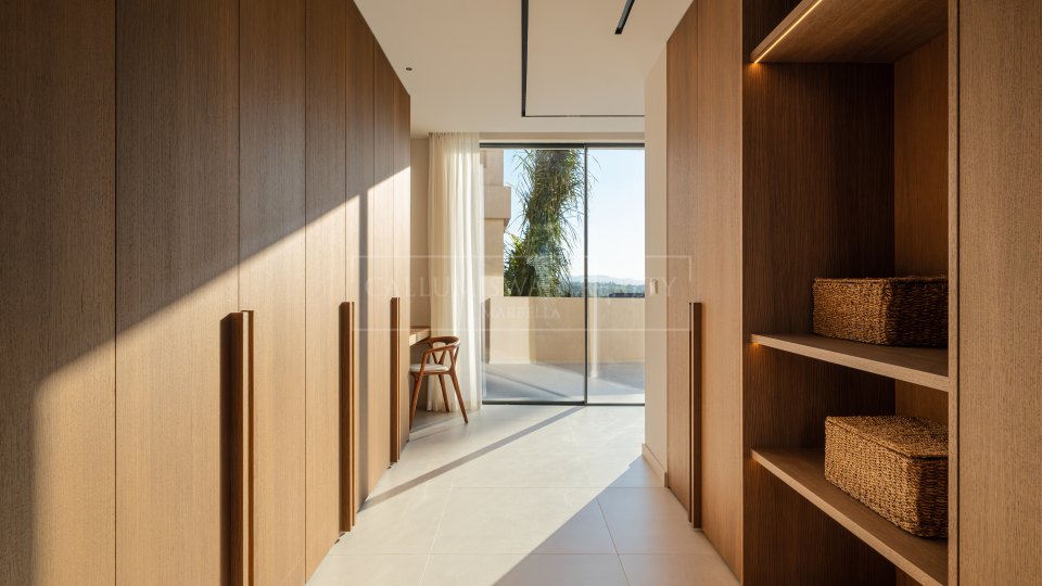 Nueva Andalucia, Villa moderne en construction dans la vallée de golf de Nueva Andalucia