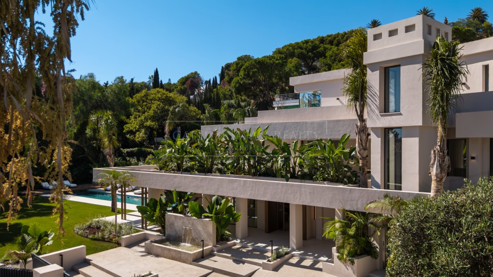 Nueva Andalucia, Villa moderne en construction dans la vallée de golf de Nueva Andalucia