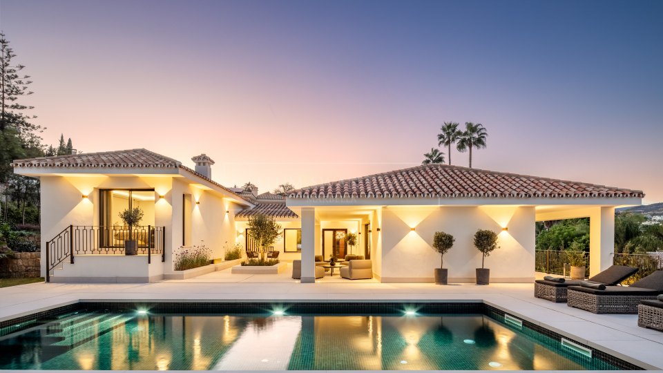 Nueva Andalucia, Villa moderna con vistas en el Valle del Golf de Nueva Andalucía