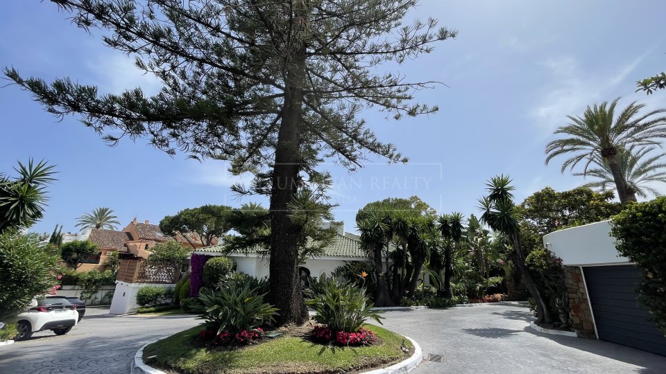 Marbella Golden Mile, Encantadora Casa Adosada en Ancón Sierra, Milla de Oro de Marbella