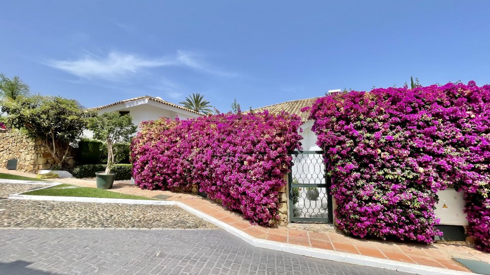 Marbella Golden Mile, Encantadora Casa Adosada en Ancón Sierra, Milla de Oro de Marbella
