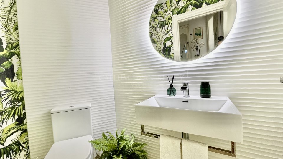 Marbella Golden Mile, Encantadora Casa Adosada en Ancón Sierra, Milla de Oro de Marbella