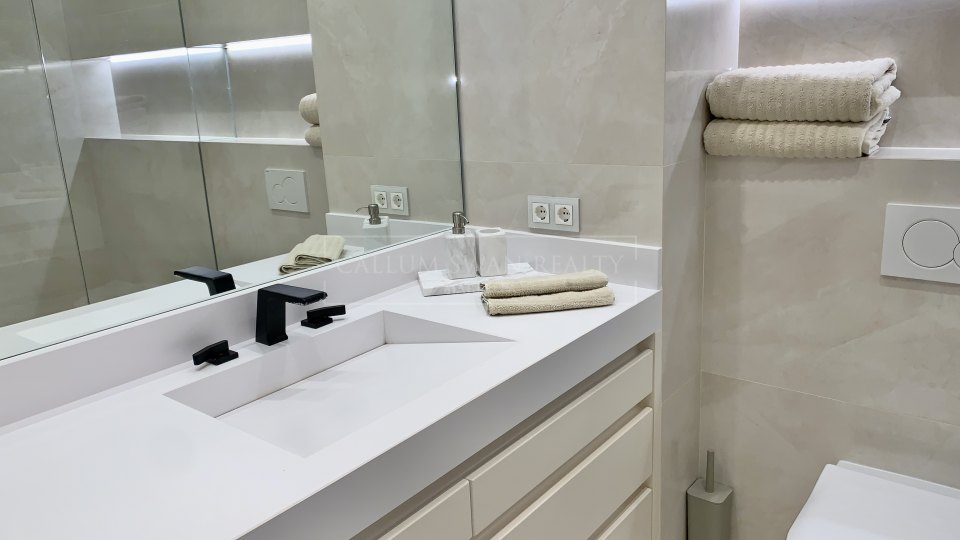 Marbella Golden Mile, Appartement de luxe au rez-de-chaussée à La Trinidad