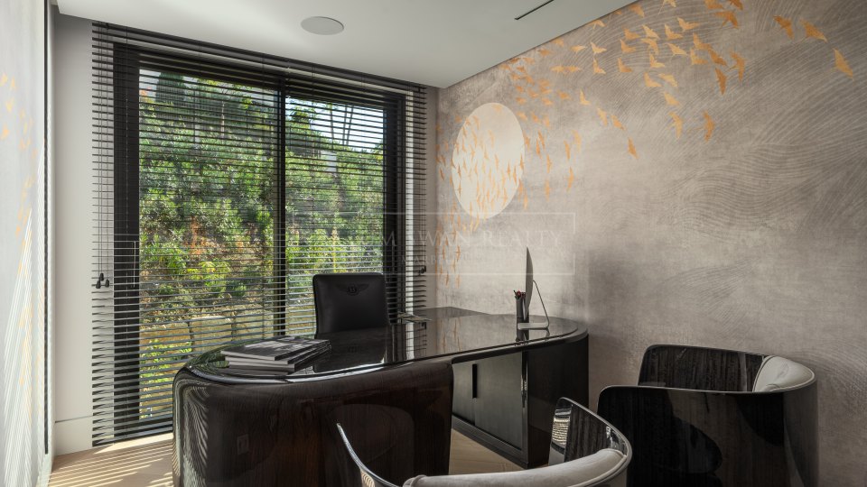 Marbella Golden Mile, Modern Villa with Sea Views for Sale in Marbella Hill Club