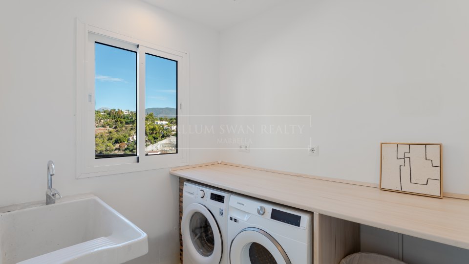 Benahavis, Villa refinada con vistas panorámicas en venta en El Madroñal, Benahavís