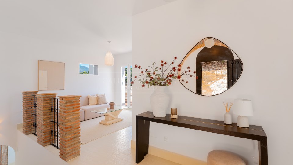 Benahavis, Villa refinada con vistas panorámicas en venta en El Madroñal, Benahavís