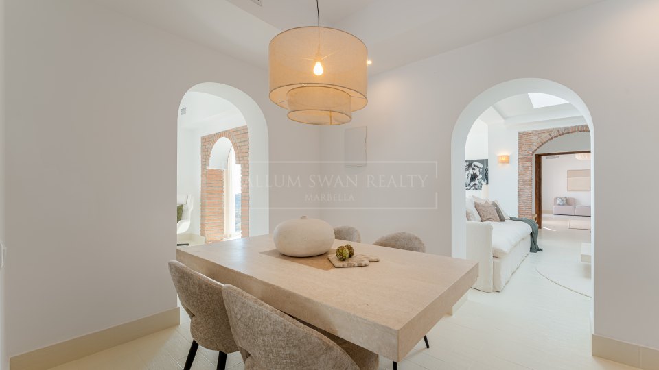 Benahavis, Villa refinada con vistas panorámicas en venta en El Madroñal, Benahavís