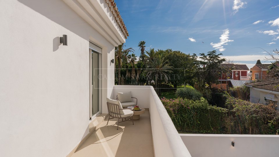 San Pedro de Alcantara, Maison familiale en bord de mer à San Pedro Beach, à distance de marche de la plage et des commodités