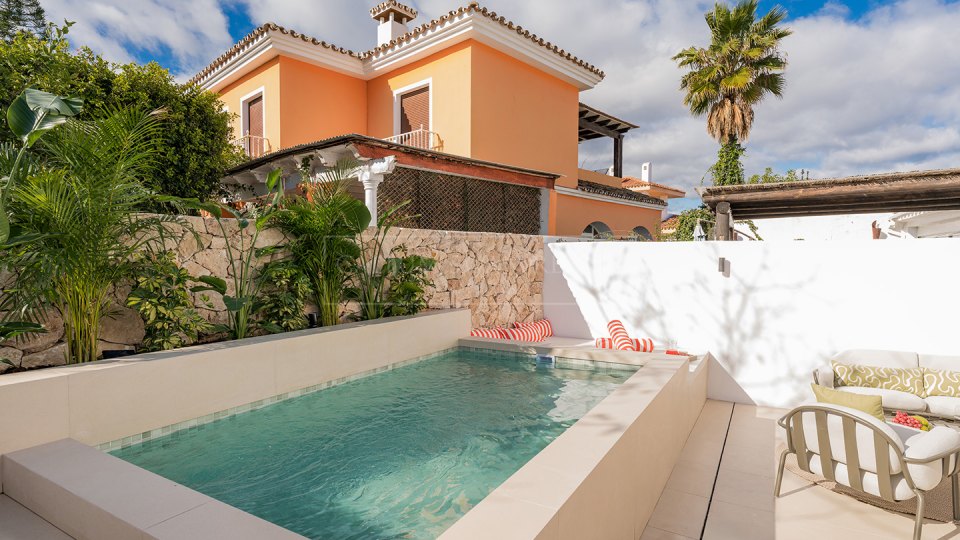 San Pedro de Alcantara, Maison familiale en bord de mer à San Pedro Beach, à distance de marche de la plage et des commodités