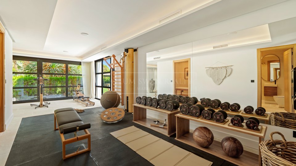 Nueva Andalucia, Excepcional villa de estilo andaluz en venta en Nueva Andalucía, Marbella