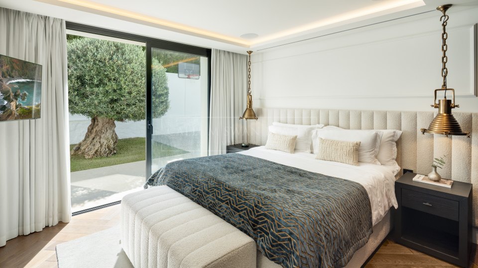 Nueva Andalucia, Villa moderne en première ligne avec vue sur la mer dans la vallée du golf de Nueva Andalucía