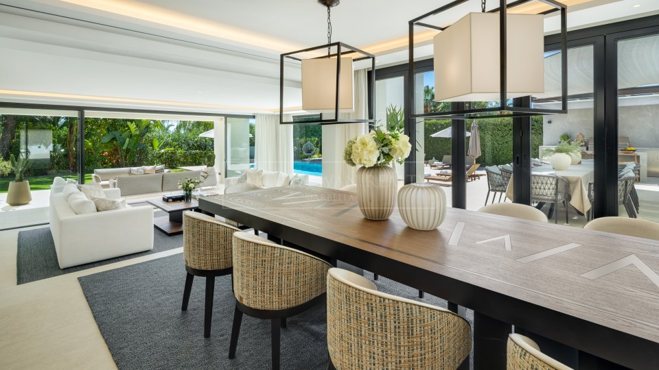 Nueva Andalucia, Villa moderne en première ligne avec vue sur la mer dans la vallée du golf de Nueva Andalucía